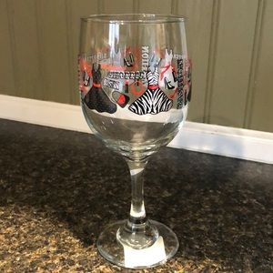 Fashion professional shopper posh wine glass